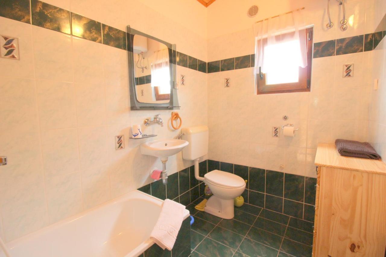 Irena A2 Appartement Novigrad Istria Buitenkant foto