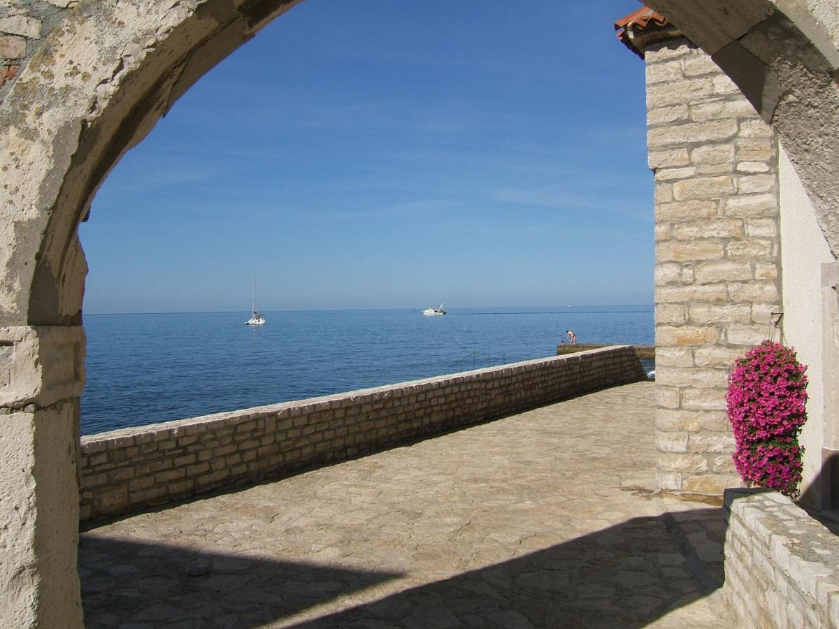 Irena A2 Appartement Novigrad Istria Buitenkant foto